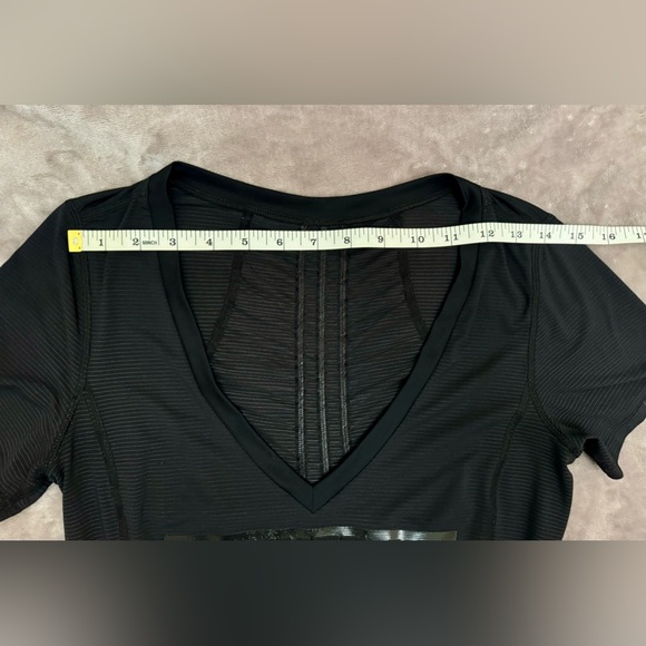 LULULEMON “Runner Up” Black Short Sleeve Tech T-shirt - Size Small - Picture 7 of 13